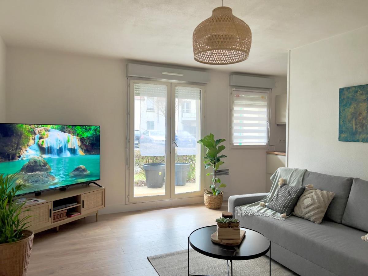 La Voulzie Appartement - Proche Centre Avec Parking Prive Provins Luaran gambar