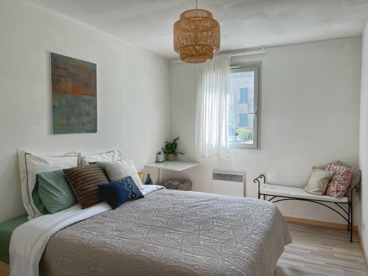 La Voulzie Appartement - Proche Centre Avec Parking Prive Provins Luaran gambar