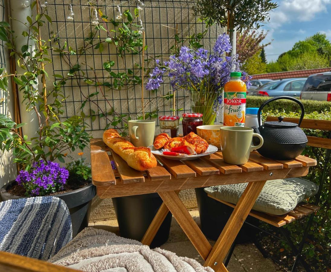 La Voulzie Appartement - Proche Centre Avec Parking Prive Provins Luaran gambar